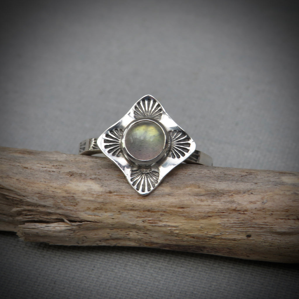 Aurelia Ring | Sterling Silver Sunburst Ring with Labradorite