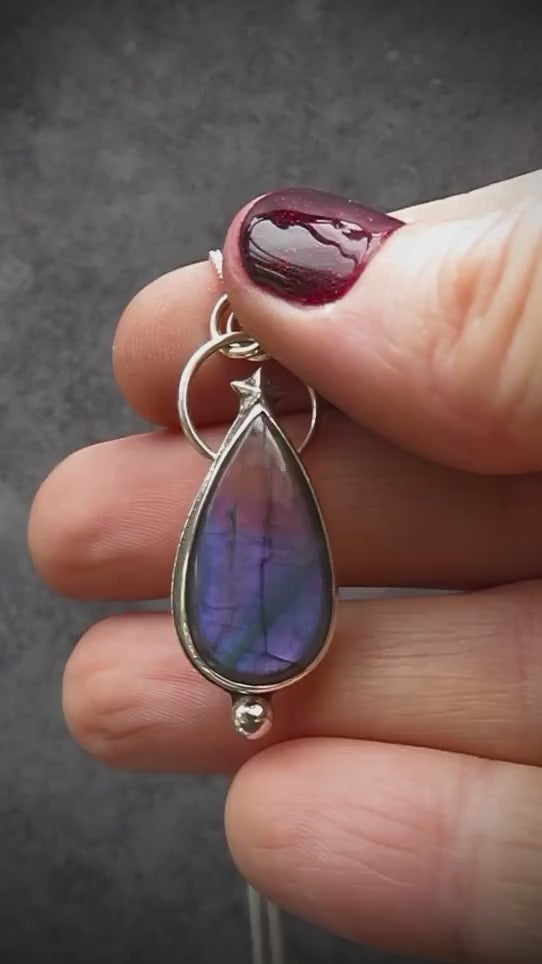 Vesper Pendant | Sterling Silver Labradorite Star Pendant