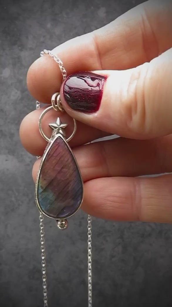 Aster Pendant | Sterling Silver Labradorite Star Drop Pendant